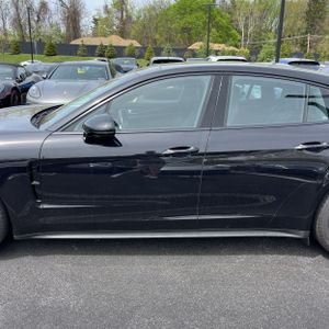 PORSCHE PANAMERA 4 - 3