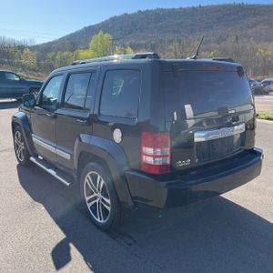 JEEP LIBERTY - 5