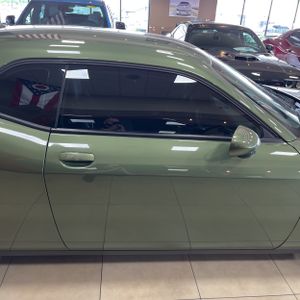 DODGE CHALLENGER - 6