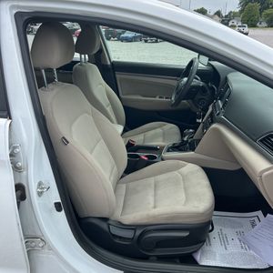 صورة مصغرة 32 لـ 2018 Hyundai ELANTRA SEL