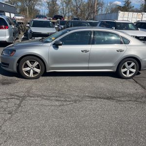 VOLKSWAGEN PASSAT SE PZEV - 3