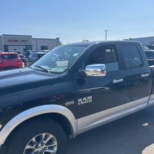 صورة 2 لـ 2015 RAM 1500 LARAMIE