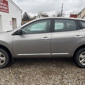 NISSAN ROGUE S - 4