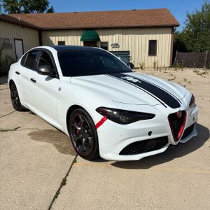 2021 ALFA Romeo GIULIA TI SPORT 照片 12
