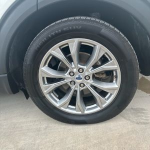 2022 FORD EXPLORER XLT 缩略图 18