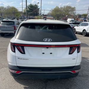 HYUNDAI TUCSON SEL - 7