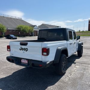 JEEP GLADIATOR - 8