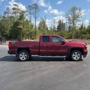 2017 Chevrolet SILVERADO 1500 LT Z71 — фото 10