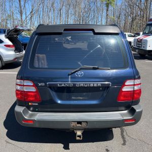 TOYOTA LAND CRUISER - 7