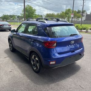HYUNDAI VENUE SEL - 5