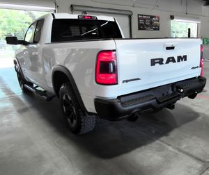 2019 RAM 1500 REBEL 照片 3