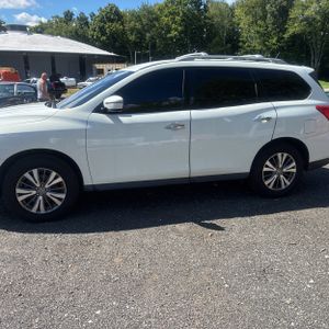 صورة 4 لـ 2017 Nissan PATHFINDER SV