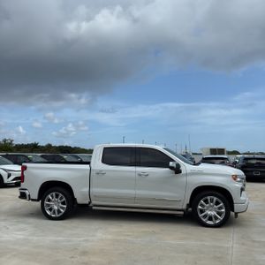 Chevrolet Silverado 1500 High Country - 10