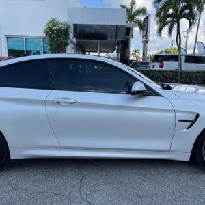 صورة مصغرة 11 لـ 2020 BMW M4 BASE