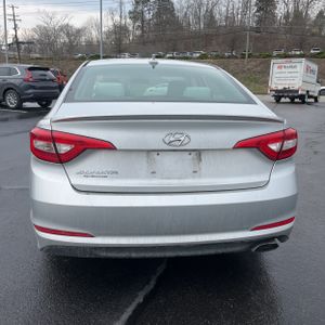 HYUNDAI SONATA SE - 7