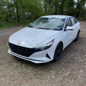 HYUNDAI ELANTRA SEL - 1