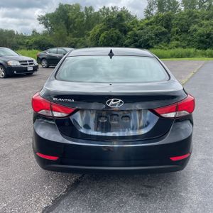 2015 Hyundai ELANTRA SE 照片 7