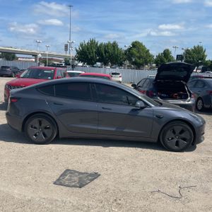 TESLA MODEL 3 BASE - 9