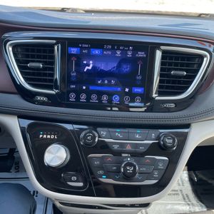 2017 Chrysler PACIFICA LIMITED — фото 37