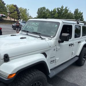 2019 JEEP WRANGLER UNLIMITED SAHARA 照片 2