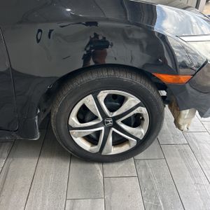 صورة مصغرة 18 لـ 2016 Honda CIVIC LX