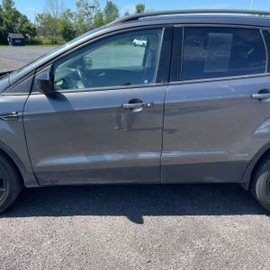 صورة 4 لـ 2019 FORD ESCAPE SE