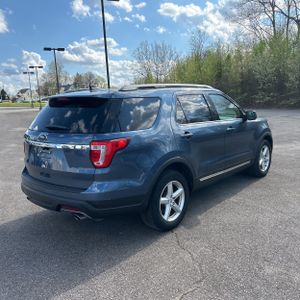 FORD EXPLORER XLT - 8