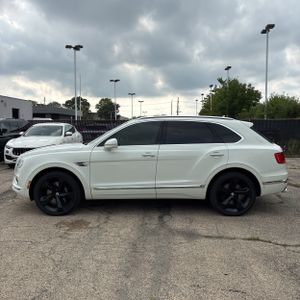 2017 Bentley BENTAYGA BASE — фото 3