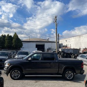 Ram 1500 Laramie - 3