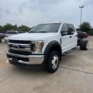FORD F-550 CHASSIS XLT - 1