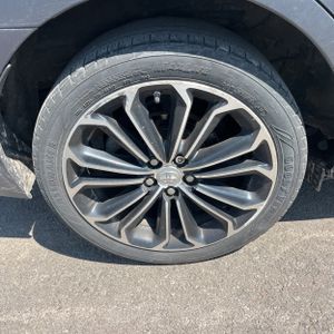 2016 Toyota COROLLA S PLUS thumbnail 19