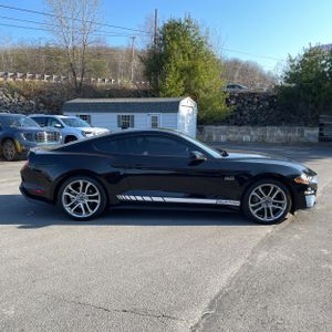 FORD MUSTANG GT PREMIUM - 10