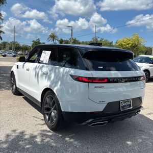 صورة 5 لـ 2024 LAND Rover RANGE ROVER SPORT P360 SE