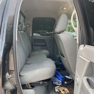 2007 Dodge RAM 1500 ST thumbnail 34