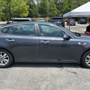 2018 KIA OPTIMA LX — фото 10