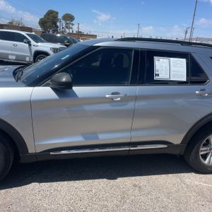 FORD EXPLORER XLT - 4