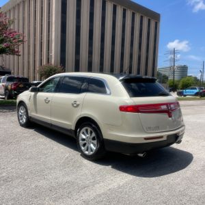 صورة 5 لـ 2014 Lincoln MKT BASE