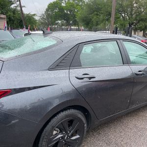 HYUNDAI ELANTRA SEL - 8