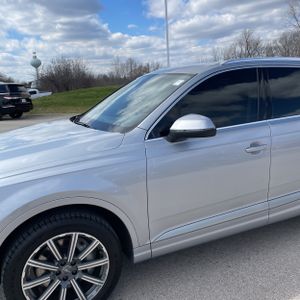 AUDI Q7 2.0T PREMIUM - 2
