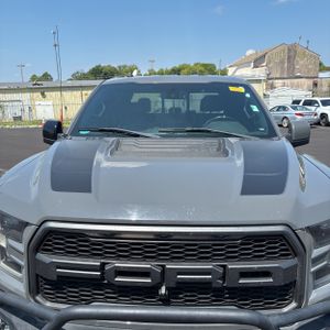 صورة 15 لـ 2018 FORD F-150 RAPTOR