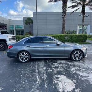 MERCEDES-BENZ C-CLASS - 10