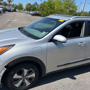 KIA NIRO PLUG-IN HYBRID EX - 2