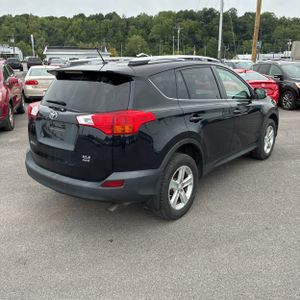 2013 Toyota RAV4 XLE photo 8