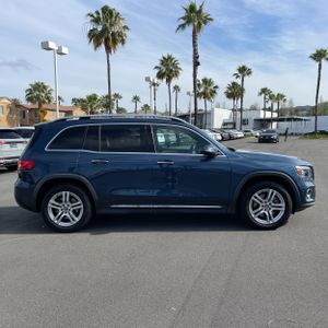 MERCEDES-BENZ GLB - 10