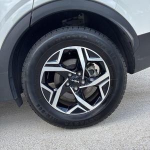 2023 KIA SPORTAGE LX — миниатюра 18