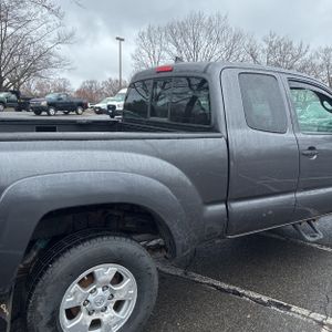 TOYOTA TACOMA - 9
