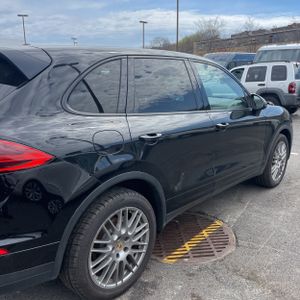 PORSCHE CAYENNE S - 9