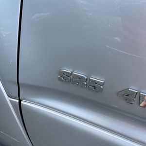 2005 Toyota 4RUNNER SR5 thumbnail 23