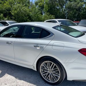 2020 Genesis G70 2.0T — фото 6