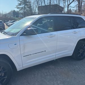 JEEP GRAND CHEROKEE 4XE ANNIVERSARY EDITION - 4